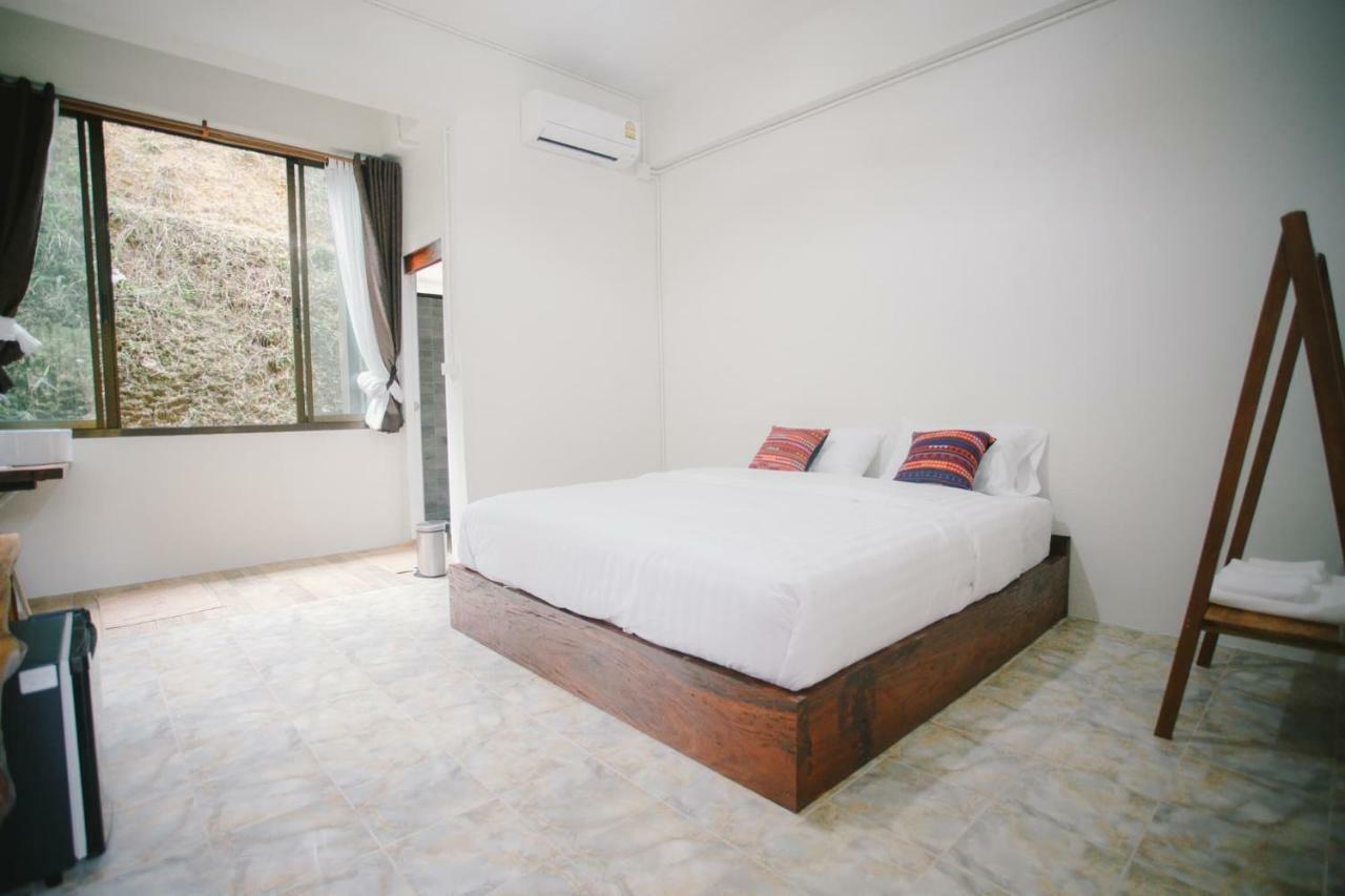 Ferienwohnung Yayo Coffee And Bed Chiang Rai Exterior foto
